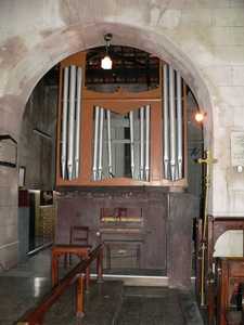 Het orgel in de kerk verkeerd in een belabberde toestand